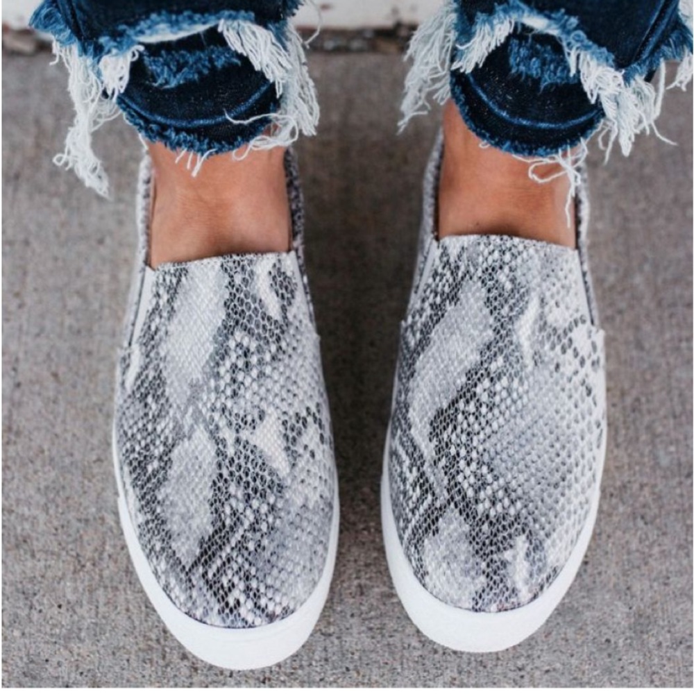 Steve madden snakeskin platform gills